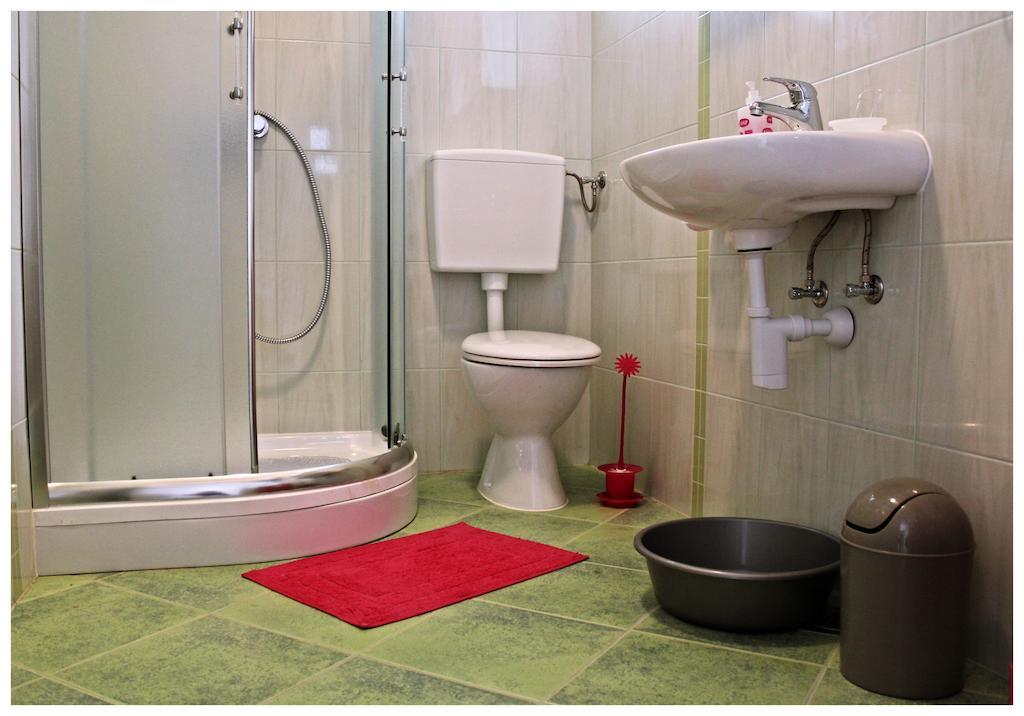 Apartments & Room Dijana Трогир Екстериор снимка